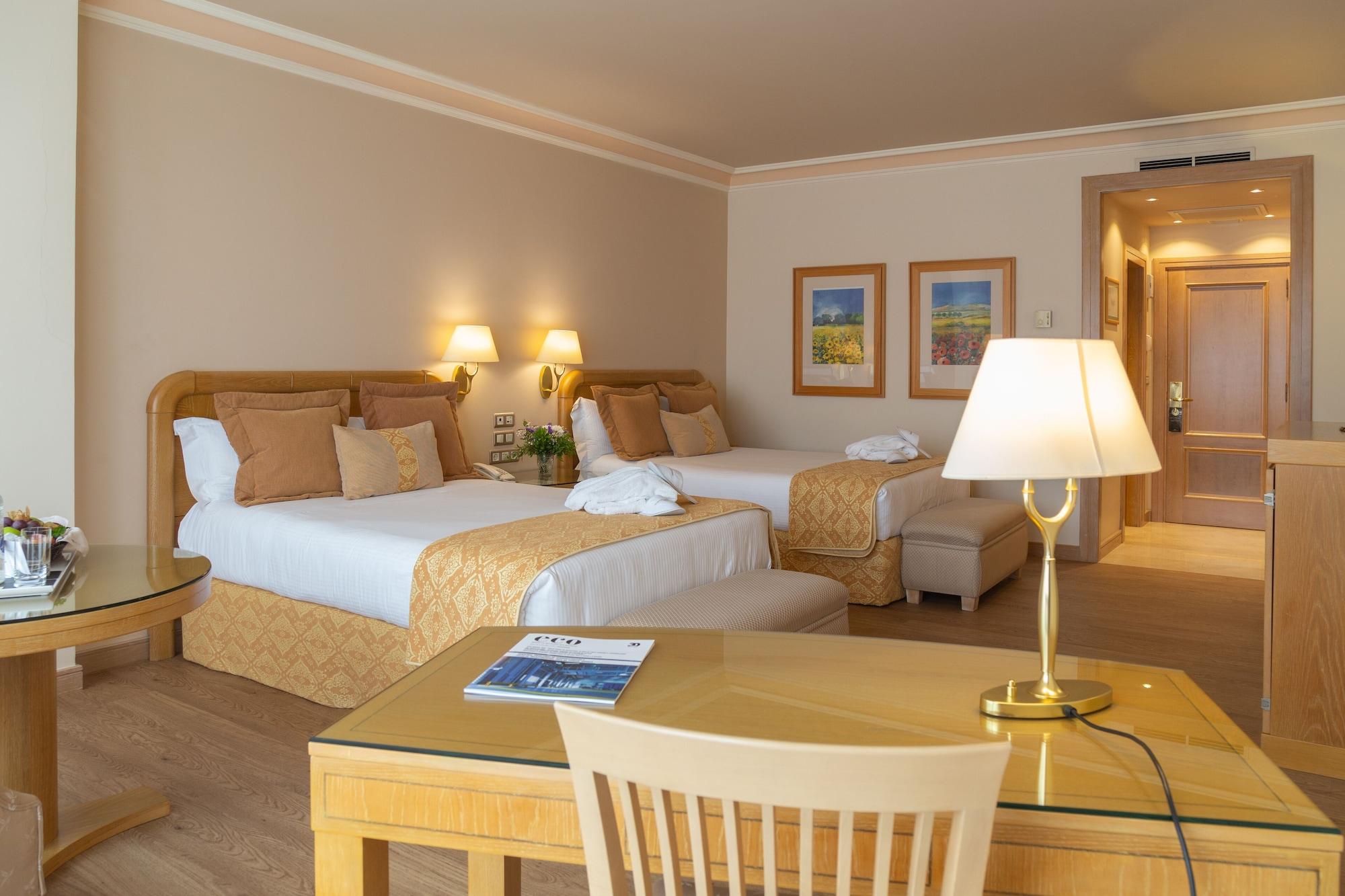 Gran Hotel Los Abetos Santiago de Compostela Bagian luar foto