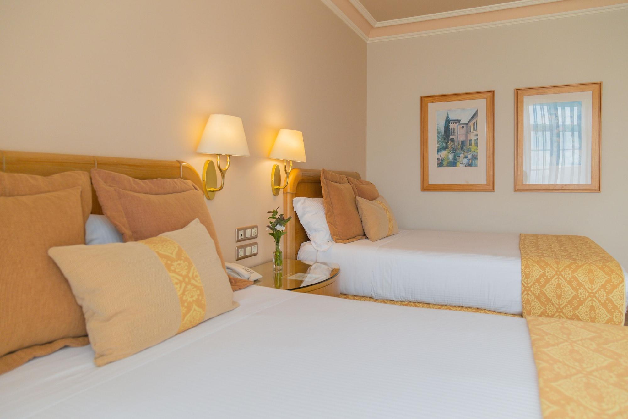 Gran Hotel Los Abetos Santiago de Compostela Bagian luar foto