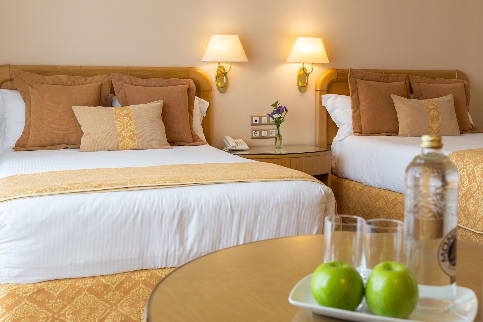 Gran Hotel Los Abetos Santiago de Compostela Bagian luar foto