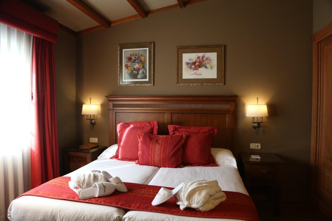 Gran Hotel Los Abetos Santiago de Compostela Bagian luar foto