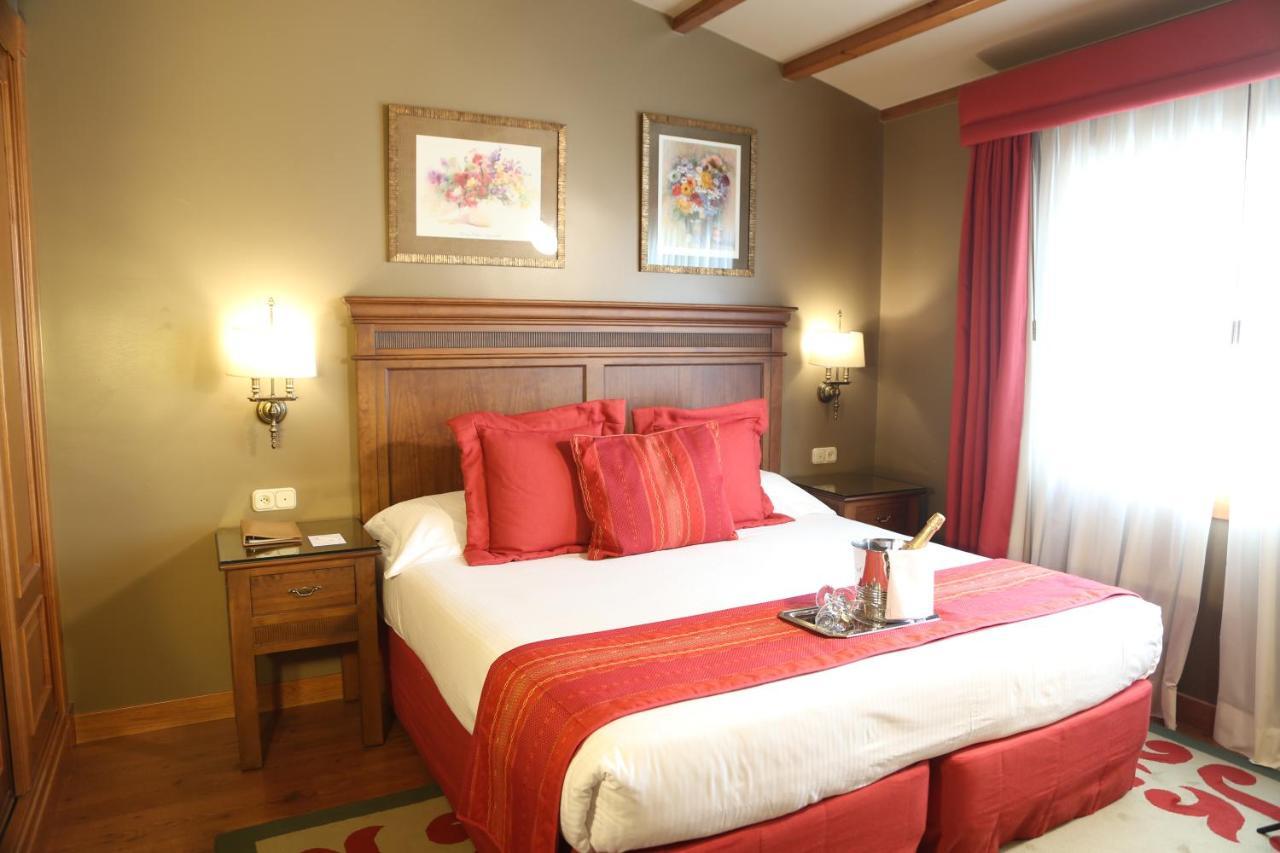 Gran Hotel Los Abetos Santiago de Compostela Bagian luar foto